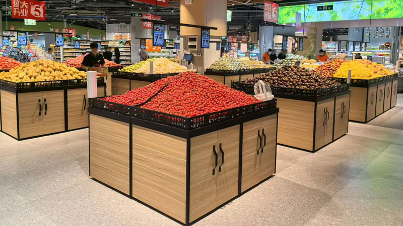 Fruit-and-vegetable-display-1
