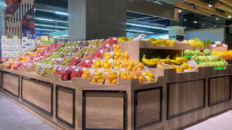Fruit-and-vegetable-display-2